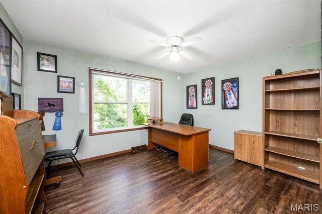 9802 Korte Sewald Road, Lebanon, IL 62254