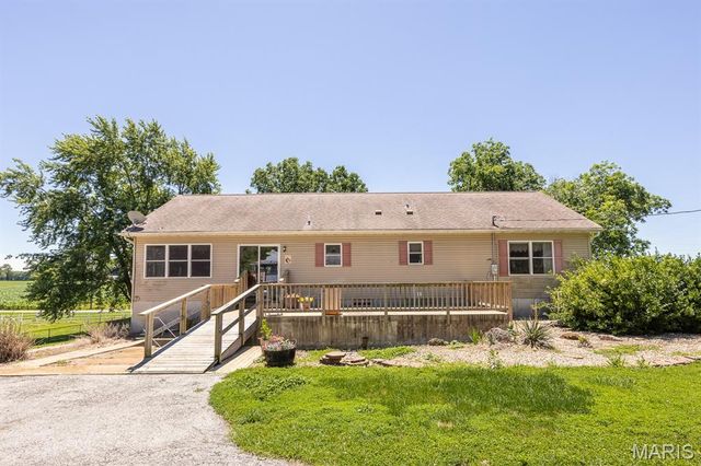 9802 Korte Sewald Road, Lebanon, IL 62254