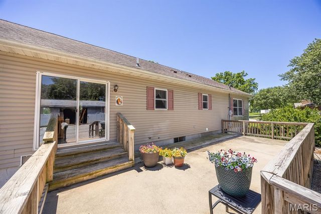 9802 Korte Sewald Road, Lebanon, IL 62254