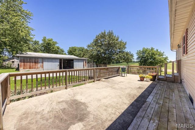 9802 Korte Sewald Road, Lebanon, IL 62254