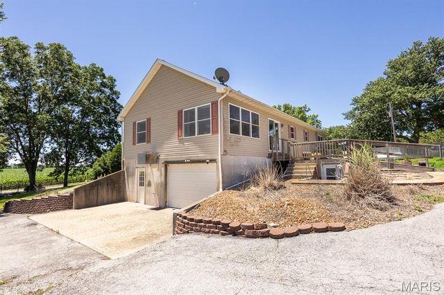 9802 Korte Sewald Road, Lebanon, IL 62254