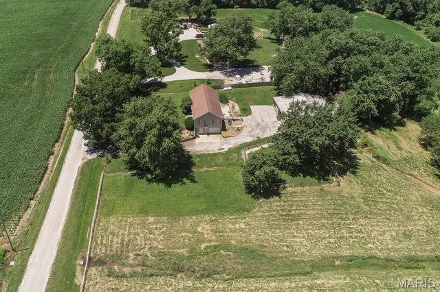 9802 Korte Sewald Road, Lebanon, IL 62254