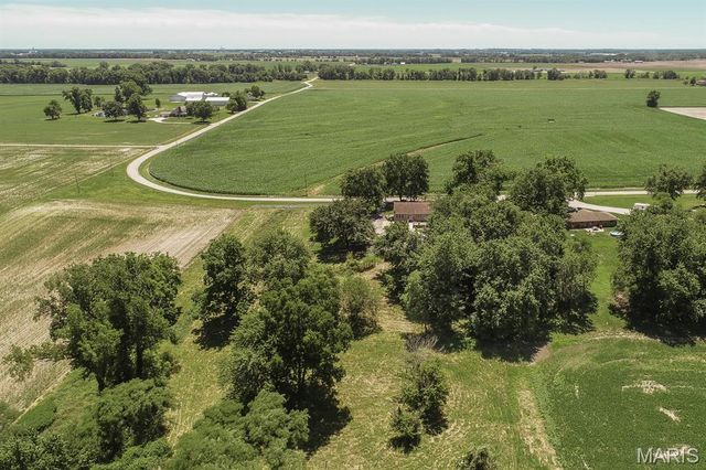 9802 Korte Sewald Road, Lebanon, IL 62254