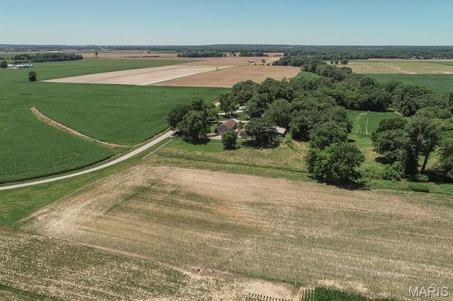 9802 Korte Sewald Road, Lebanon, IL 62254