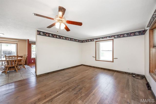 9802 Korte Sewald Road, Lebanon, IL 62254