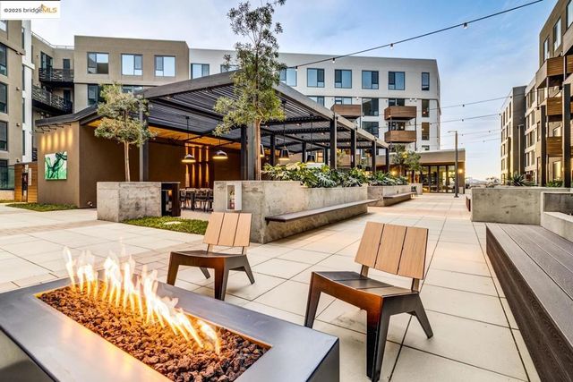 260 Brooklyn Basin Way 400, Oakland, CA 94606