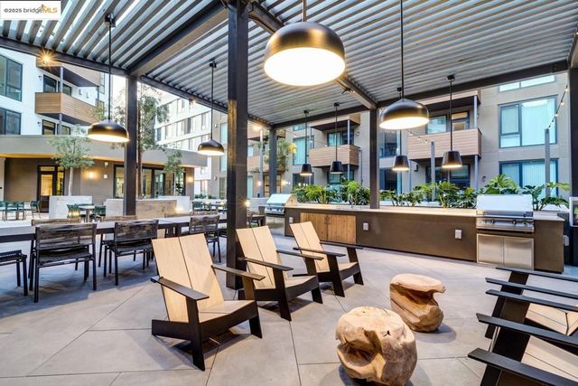 260 Brooklyn Basin Way 400, Oakland, CA 94606