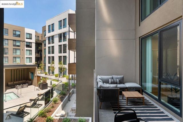 260 Brooklyn Basin Way 400, Oakland, CA 94606