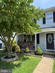 34 PARK PL, Lovettsville, VA 20180