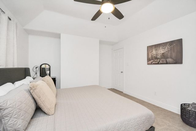 7830 Pardee Street, Houston, TX 77028