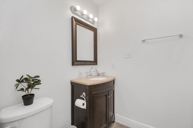 7830 Pardee Street, Houston, TX 77028