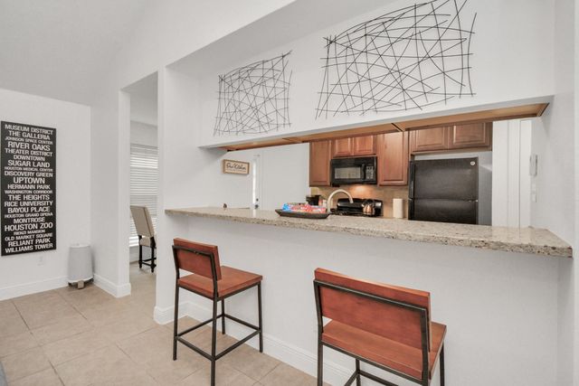 7830 Pardee Street, Houston, TX 77028