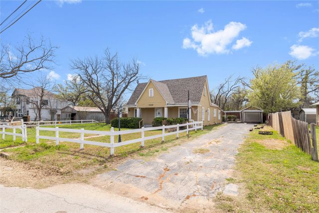 1203 8th Street, Brownwood, TX 76801