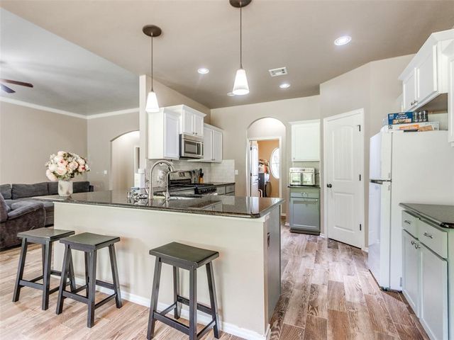 7225 Morning Song Drive, Oklahoma City, OK 73150