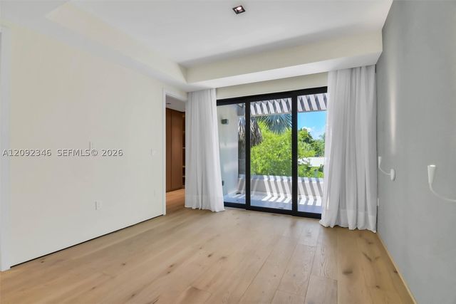 135 SW 29th Rd, Miami, FL 33129