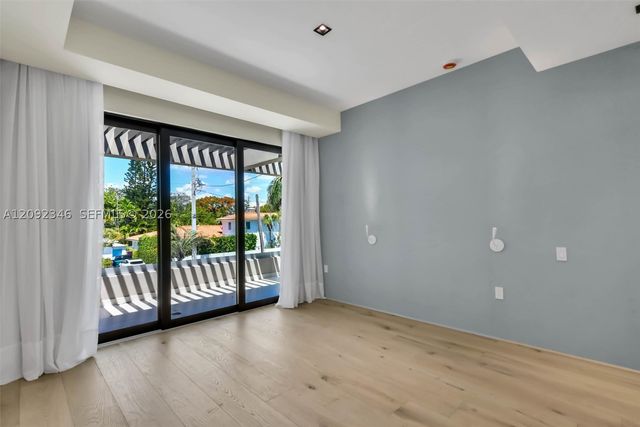 135 SW 29th Rd, Miami, FL 33129