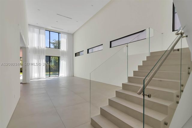 135 SW 29th Rd, Miami, FL 33129