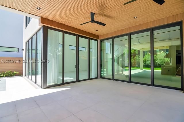 135 SW 29th Rd, Miami, FL 33129