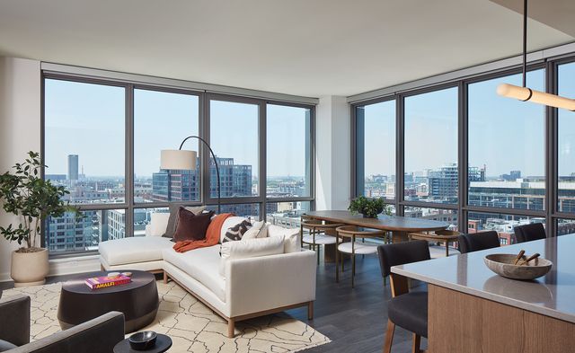 164 N Peoria Street 2708, Chicago, IL 60607