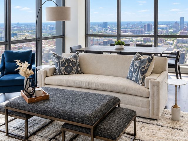 164 N Peoria Street 2708, Chicago, IL 60607