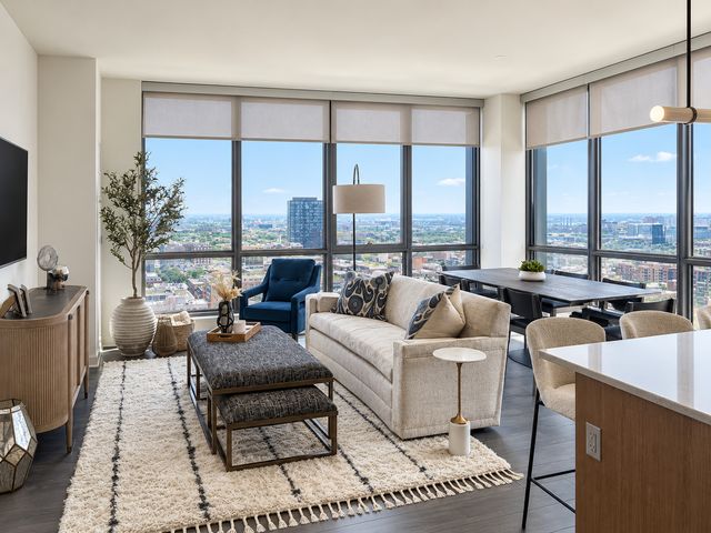 164 N Peoria Street 2708, Chicago, IL 60607