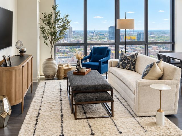 164 N Peoria Street 2708, Chicago, IL 60607