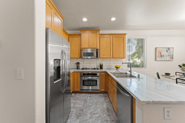 3120 Tice Creek Way, Sacramento, CA 95833