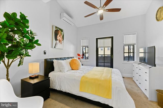 919 EASTERN AVE, Baltimore, MD 21202