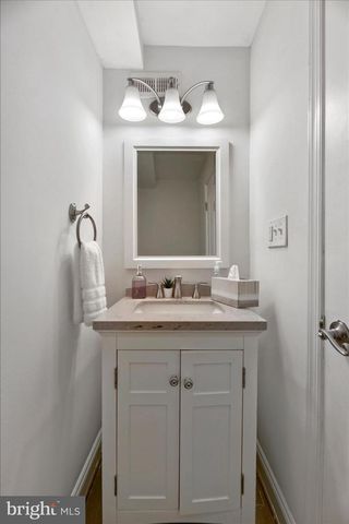 919 EASTERN AVE, Baltimore, MD 21202