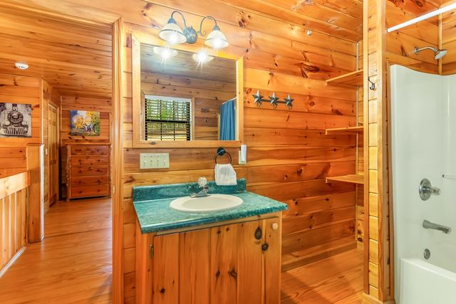 249 Sugar Mountain Road, Blue Ridge, GA 30513