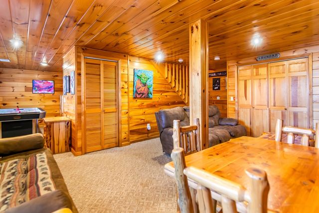 249 Sugar Mountain Road, Blue Ridge, GA 30513