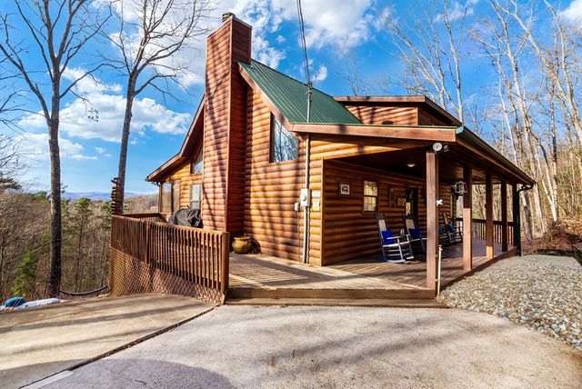 249 Sugar Mountain Road, Blue Ridge, GA 30513
