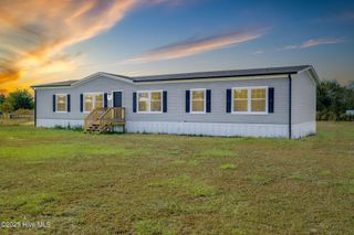 124 Fieldcrest Lane, Beulaville, NC 28518