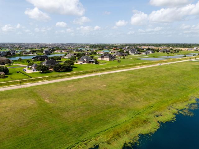 211 Hall Thompson Road, Katy, TX 77493