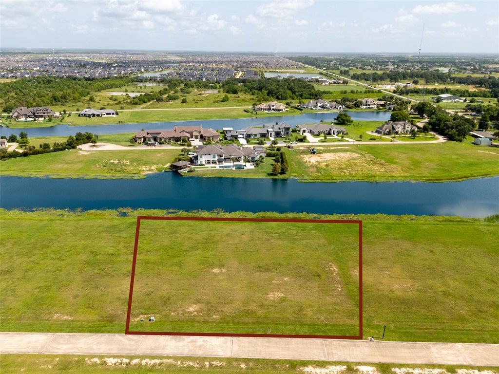 211 Hall Thompson Road, Katy, TX 77493