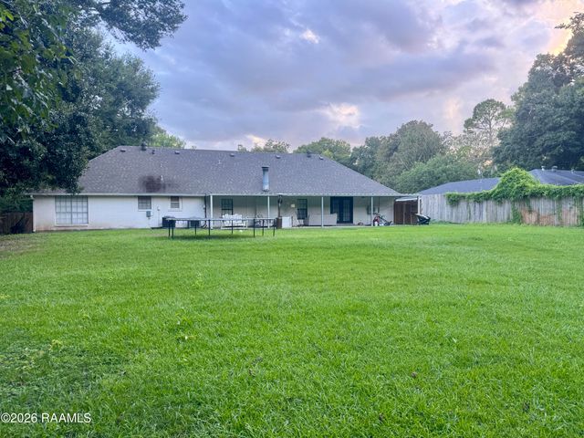 111 Julian Circle, Lafayette, LA 70507