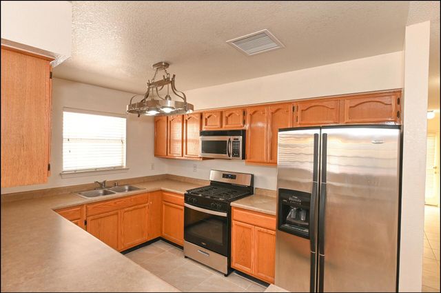 648 Wind River Avenue, El Paso, TX 79932