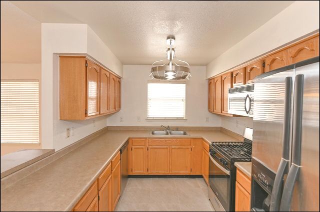 648 Wind River Avenue, El Paso, TX 79932