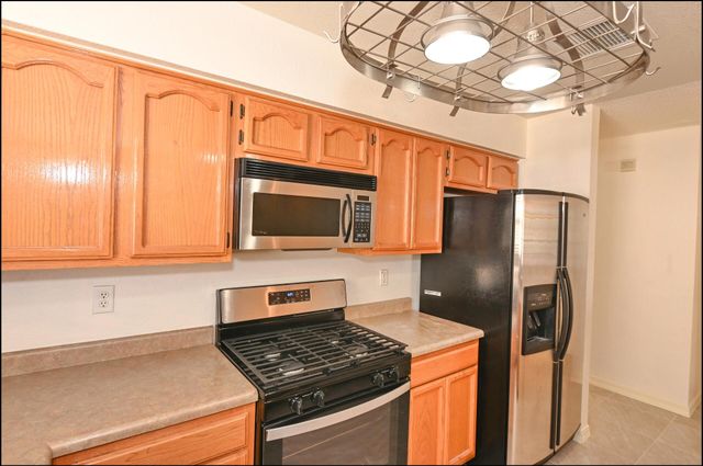 648 Wind River Avenue, El Paso, TX 79932