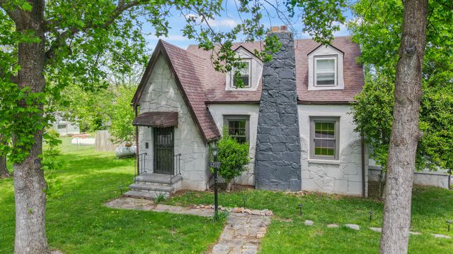 1211 W Main Street, West Plains, MO 65775