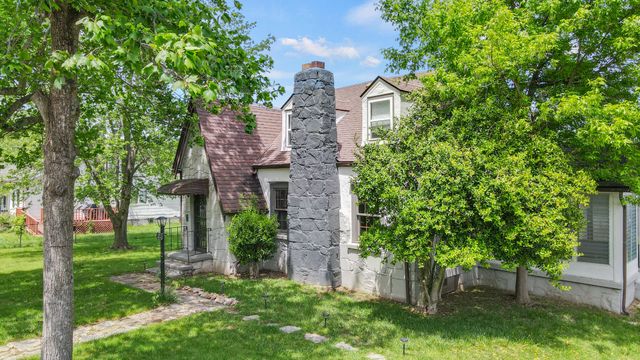 1211 W Main Street, West Plains, MO 65775