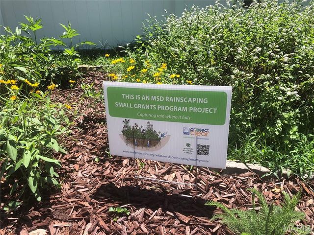 7408 Ray Avenue, St Louis, MO 63116