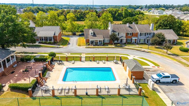 21899 Williamsburg Drive, Athens, AL 35613