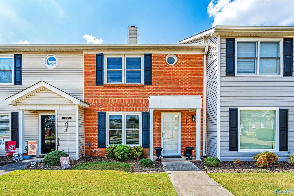 21899 Williamsburg Drive, Athens, AL 35613