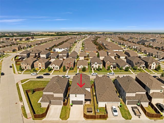 16916 Sophora Avenue, Justin, TX 76247