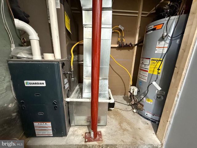 804 PONTIAC AVE, Baltimore, MD 21225