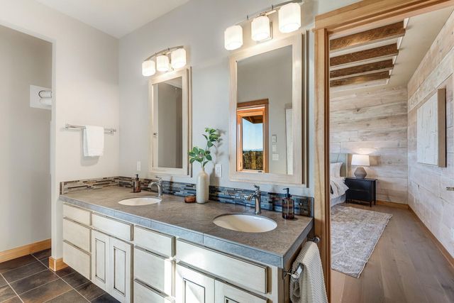 11039 SW Ranch Road, Powell Butte, OR 97753