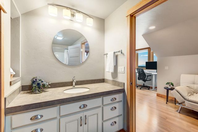 11039 SW Ranch Road, Powell Butte, OR 97753