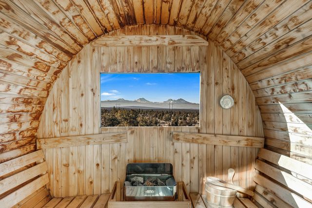 11039 SW Ranch Road, Powell Butte, OR 97753