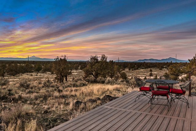 11039 SW Ranch Road, Powell Butte, OR 97753